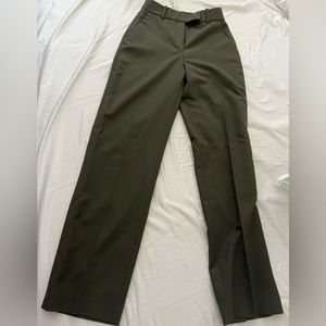 Zara Trousers Size XS. Worn twice just a little tight on me
